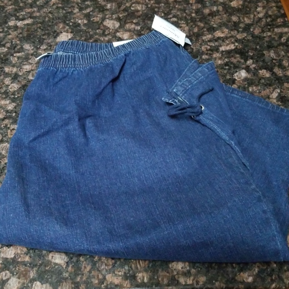 Crop Jean's pants